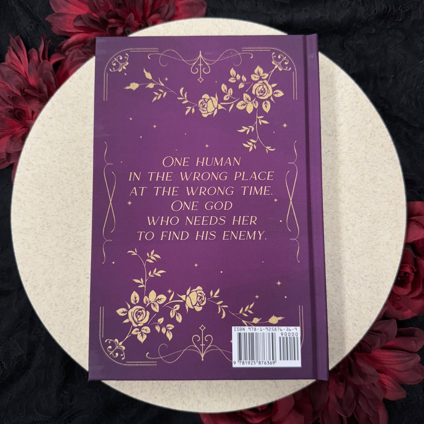 Gilded Wings (Fallen Fae Gods #1) by Jaymin Eve - Hardcover