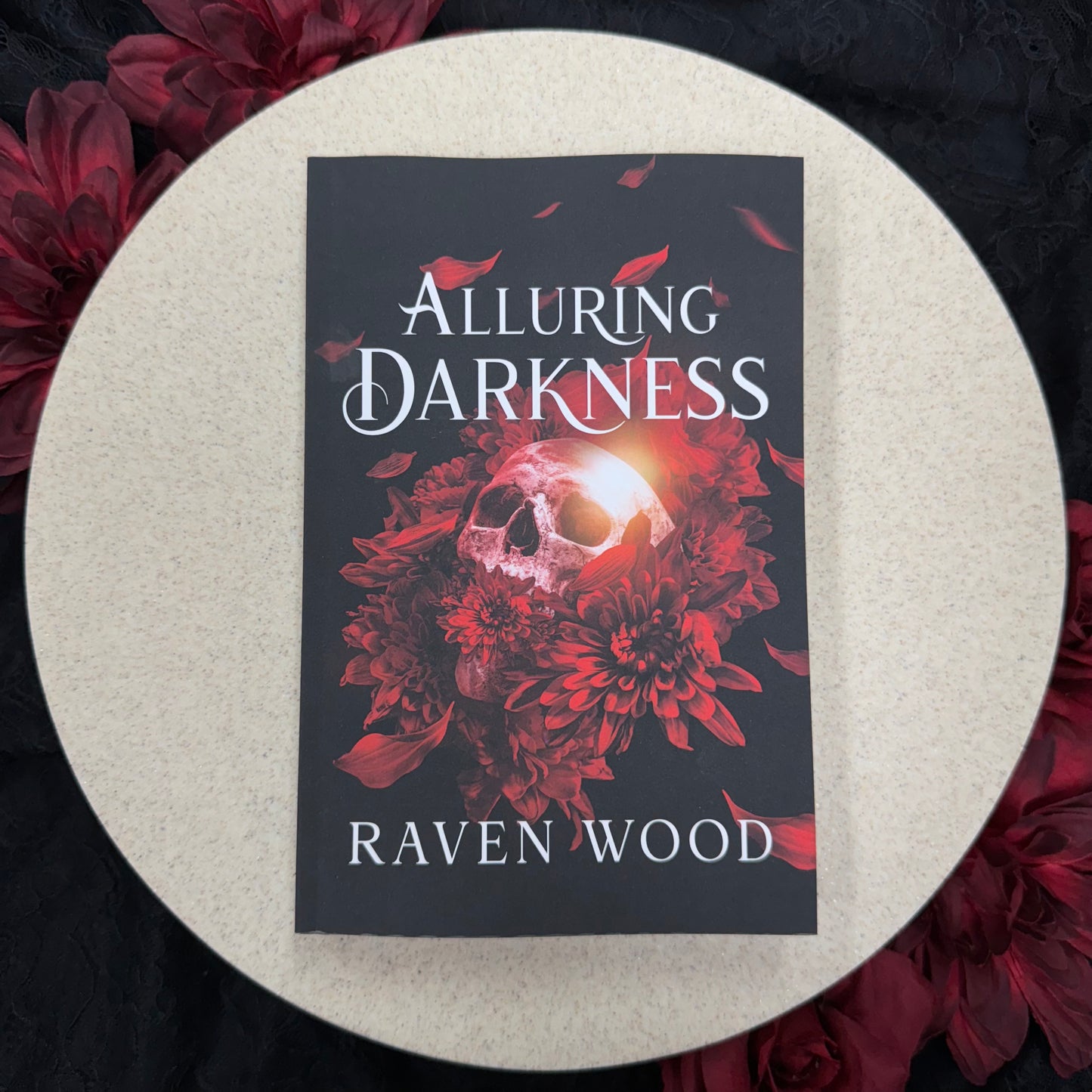 Alluring Darkness (Kings of Blackwater #1) by Raven Wood
