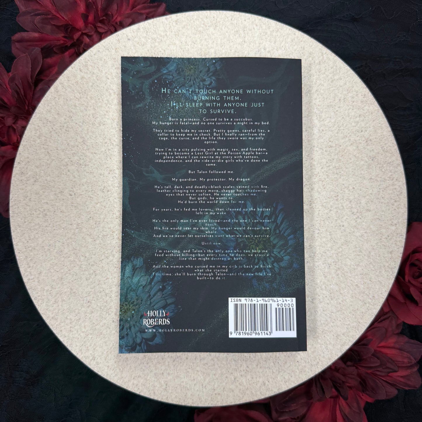 Feeding Beauty (The Lost Girls #5) by Holly Roberds