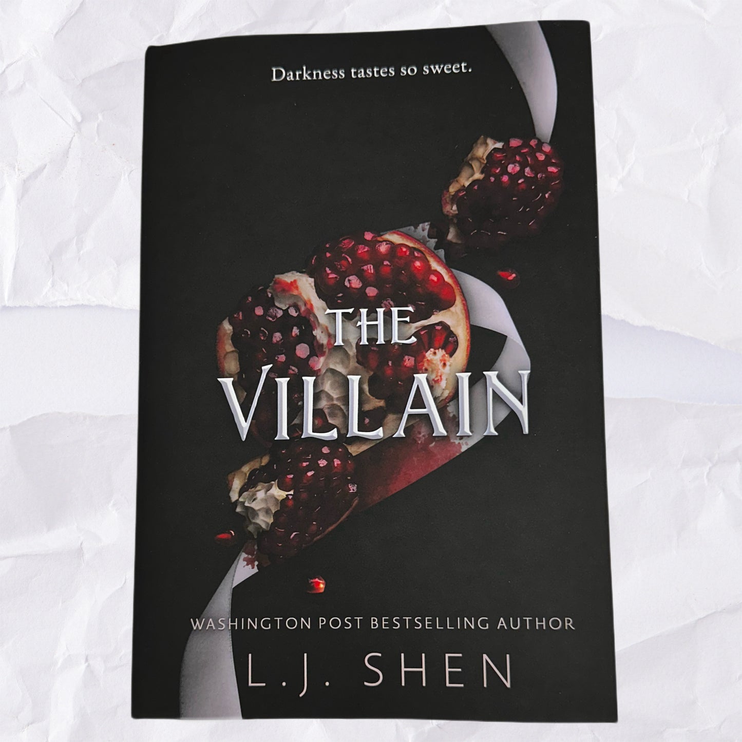 The Villain (Boston Belles #2) by L.J. Shen - Hardcover