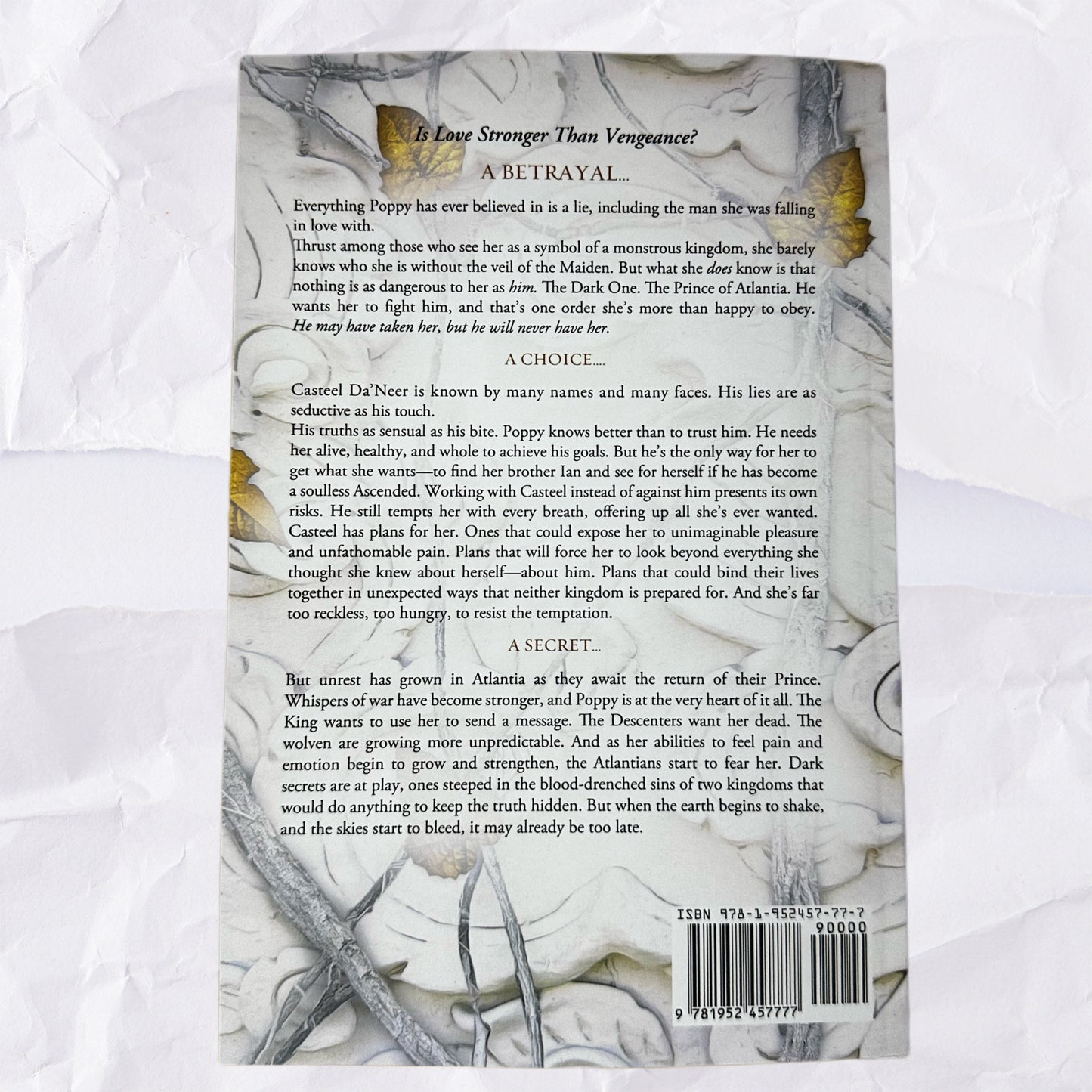 A Kingdom of Flesh and Fire (Blood and Ash #2) by Jennifer L. Armentrout