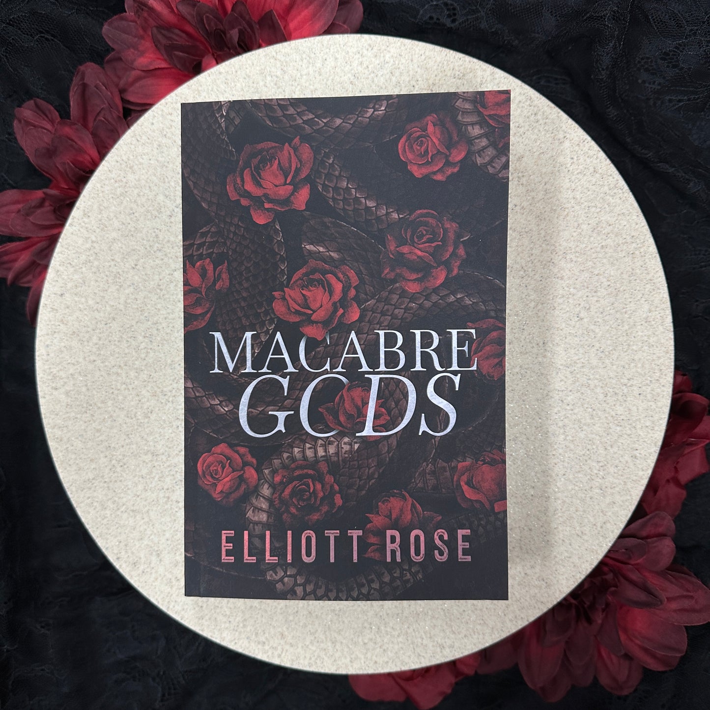 Macrabe Gods (Port Macabre #2) by Elliott Rose