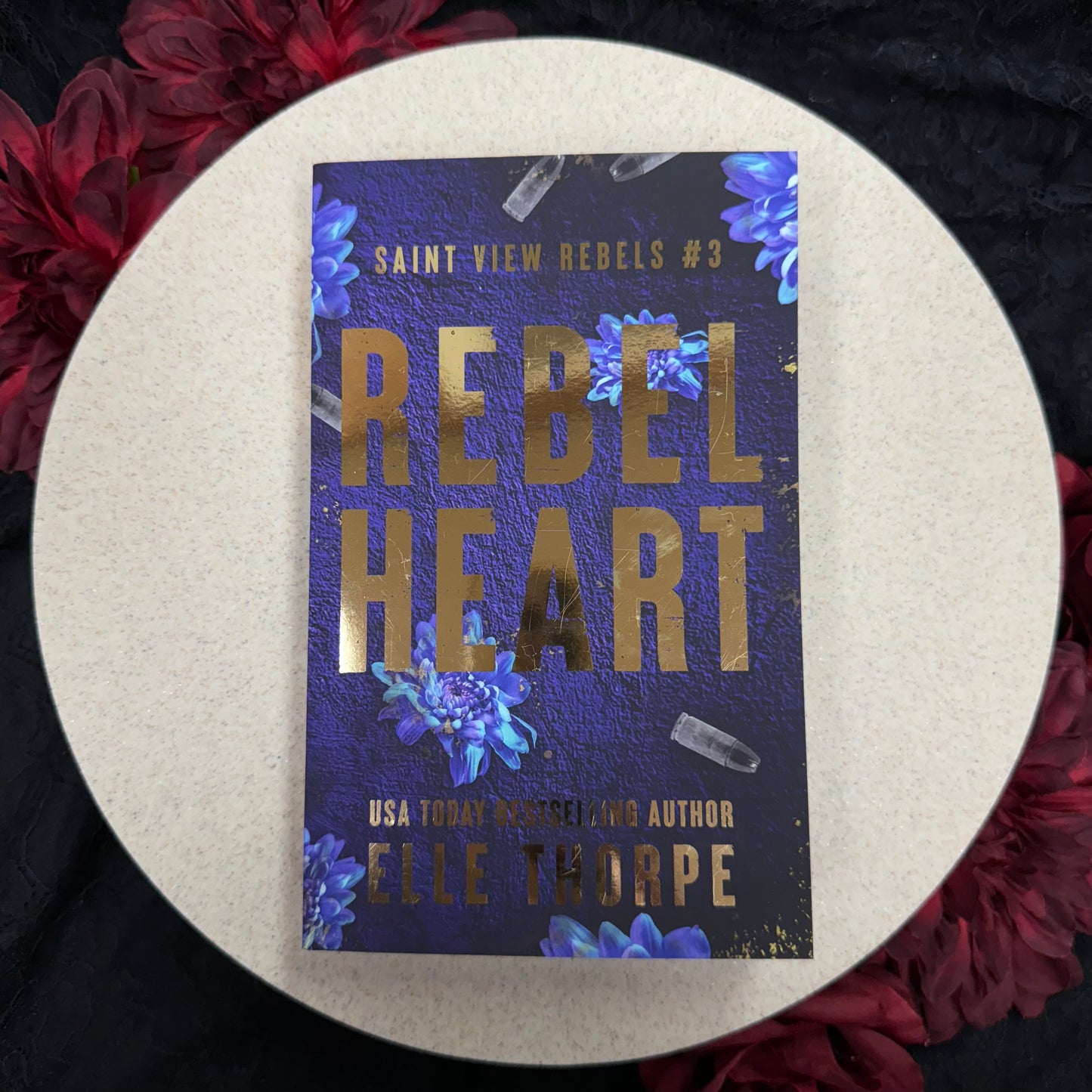 Rebel Heart (Saint View Rebels #3) by Elle Thorpe - Special Edition
