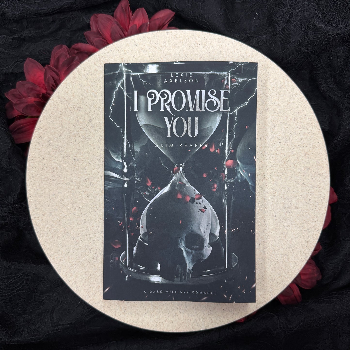 I Promise You (Scarred Executioners #2) by Lexie Axelson