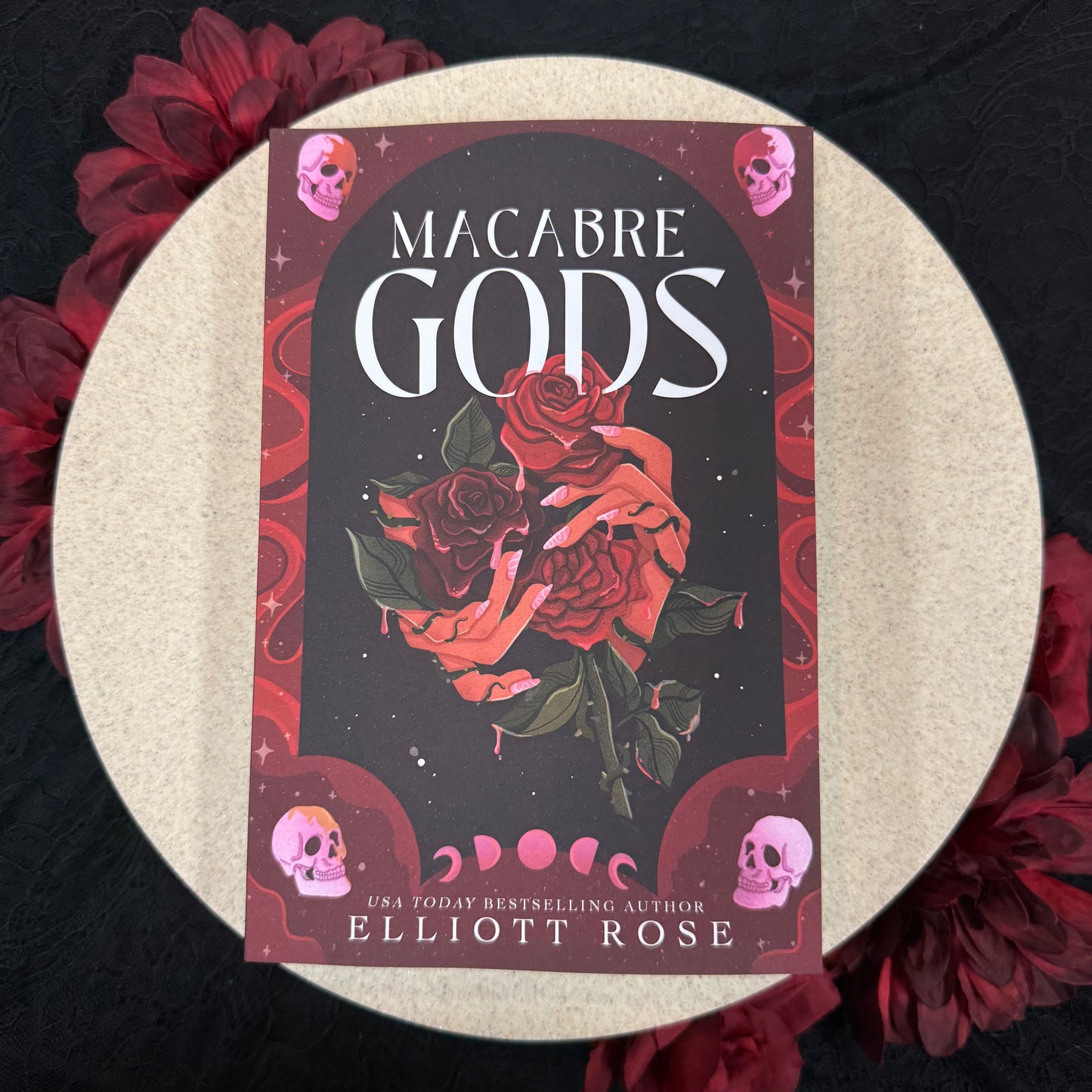 Macrabe Gods (Port Macabre #2) by Elliott Rose